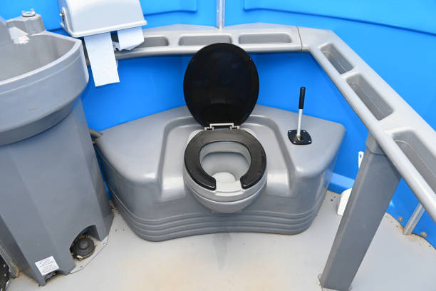 Best Porta potty delivery and setup  in Argentine, MI